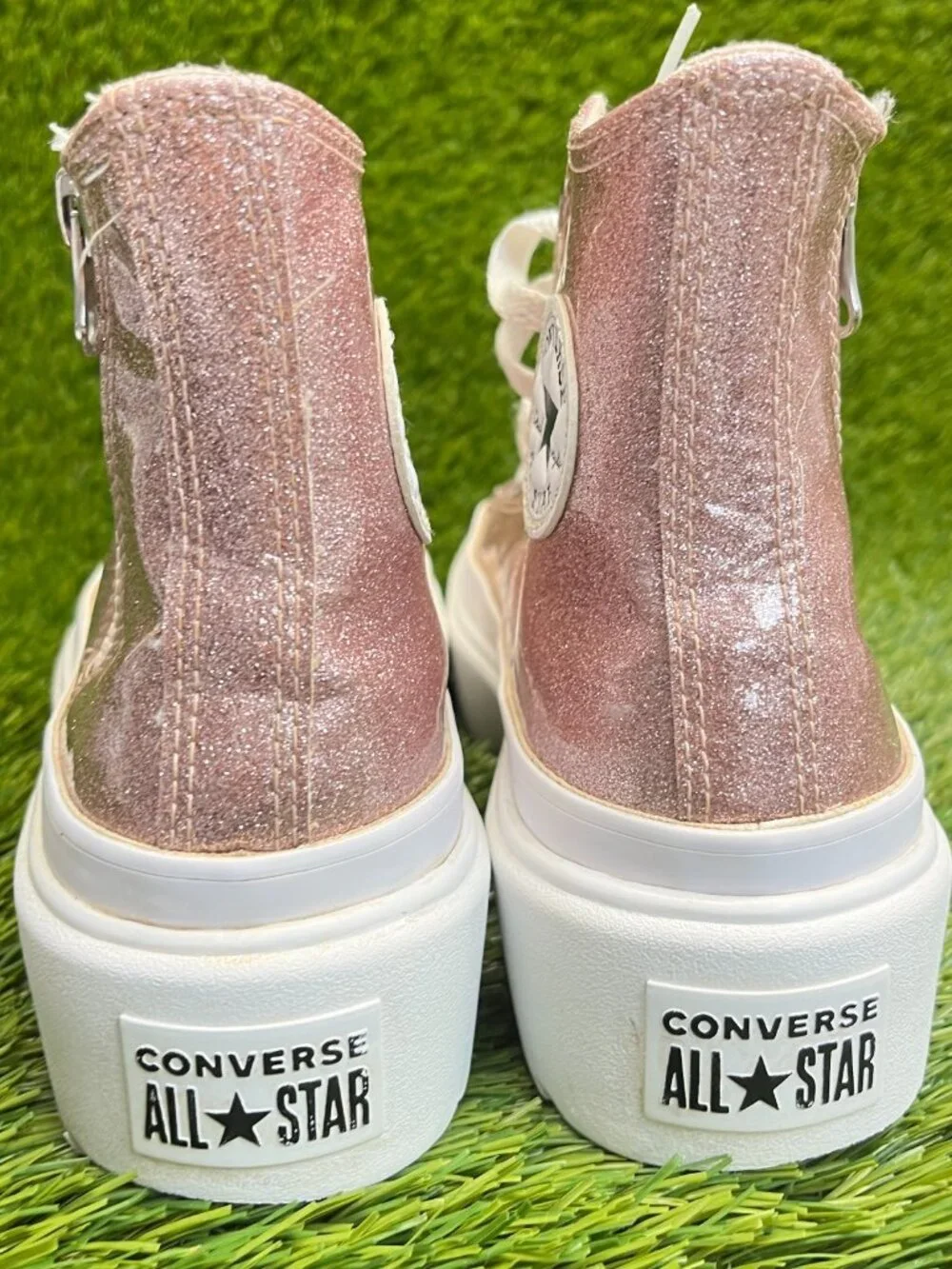 Converse Chuck Taylor All Star Lugged Hi Girls Size 5.5Y Athletic Shoes Sneakers